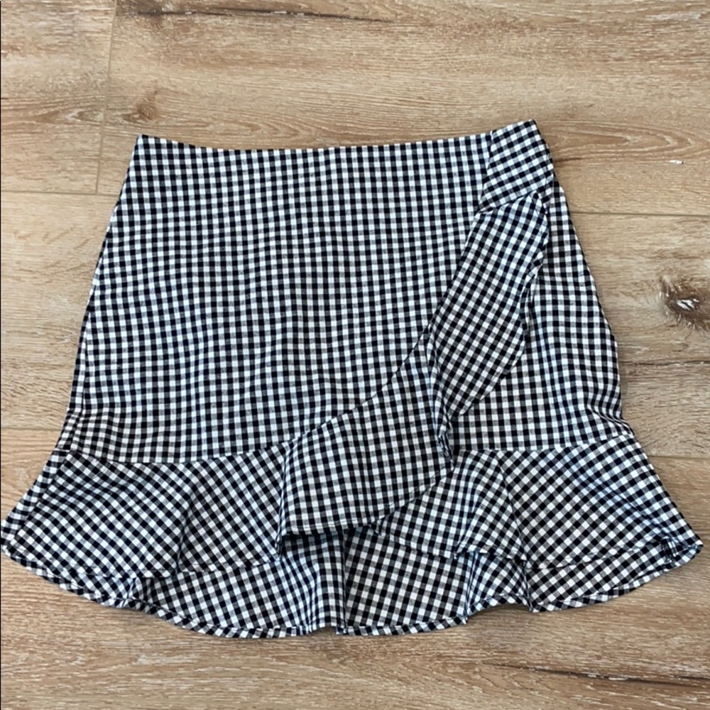 Plaid Frilled Mini-Skirt